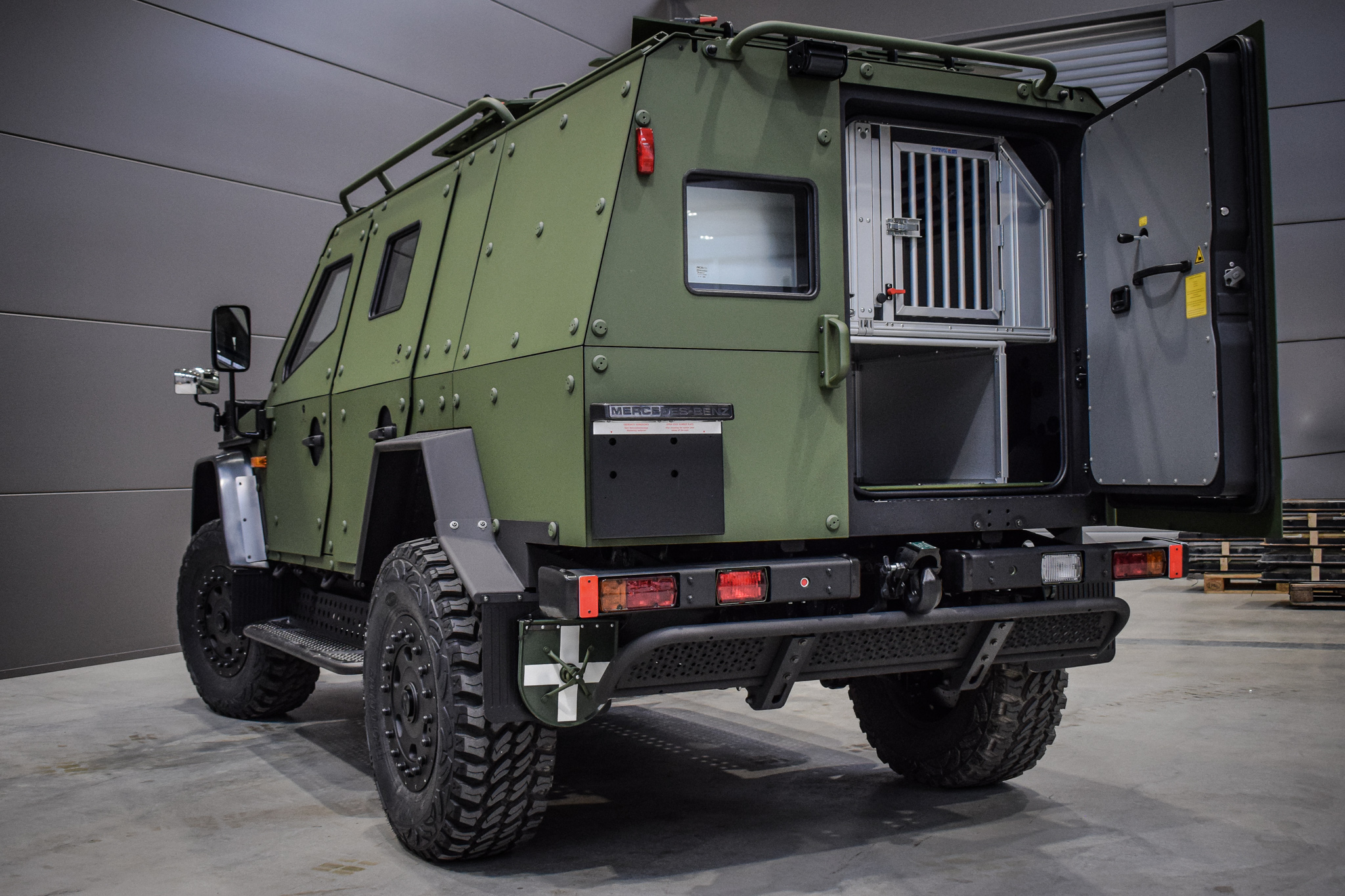 Einsatzfahrzeuge — ACS Armoured Car Systems